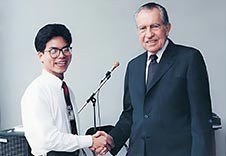 邱少懷先生與美國前總統尼克松先生